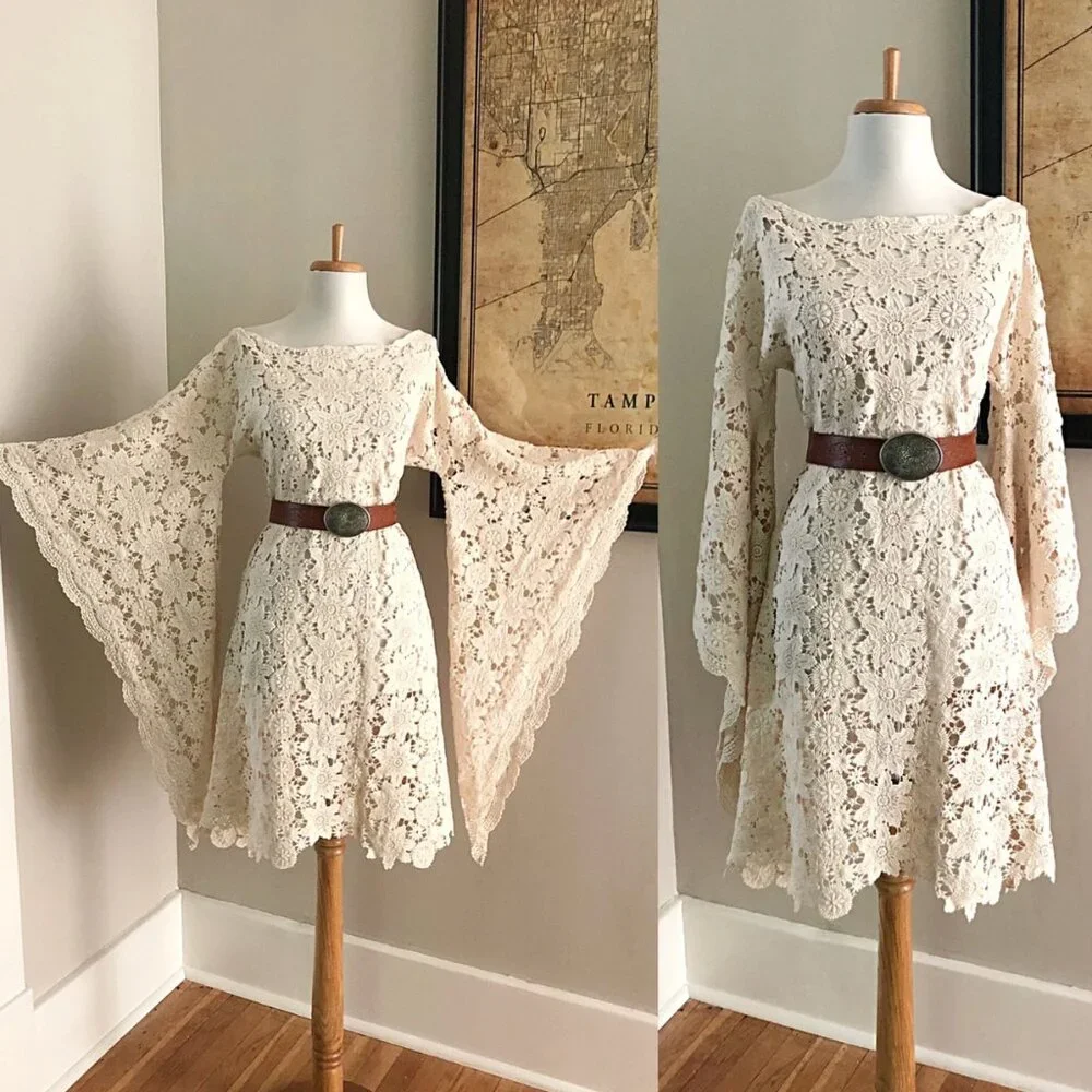 Elmwood Textiles (Etsy) Bell Sleeve Vintage Lace Mini Dress - M - Picture 7 of 7